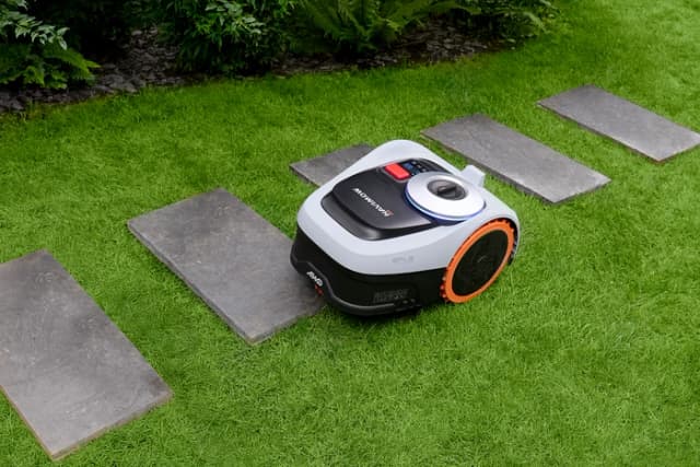 Detalle 2 de Segway Navimow i206 AWD – Mähroboter für bis zu 600 m² mit KI-Objekterkennung