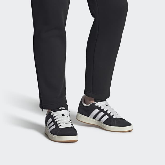 Detalle 2 de adidas Grand Court Base 00s Sneaker Wildleder