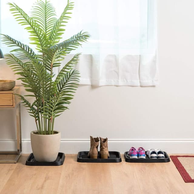 Detalle 2 de Iris Ohyama SHT-S, set da 3 scolapiatti/vassoio scarpiera in plastica impilabile con cestino per stivali, nero