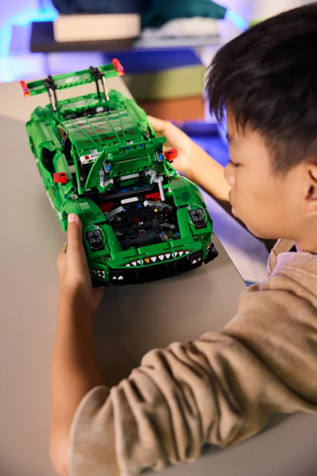Thumbnail 14 de LEGO Technic Porsche 911 GT3 R