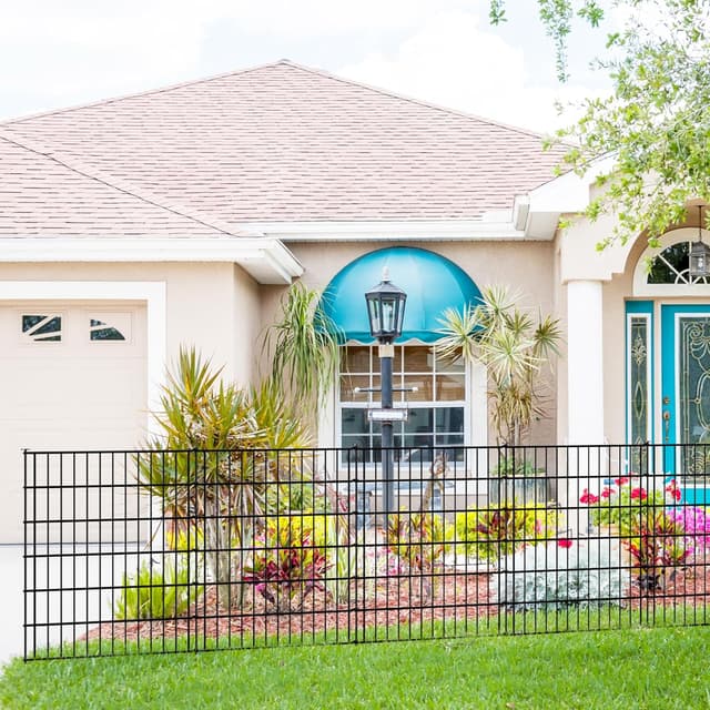 Detalle de Thealyn Garden Fence 81cm High x 71cm Wide (5 Panels, 3.5m Total) No Dig Metal Dog Barrier