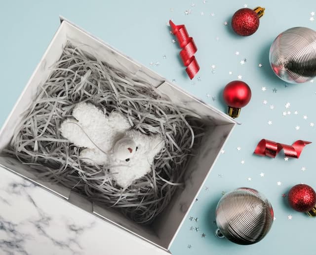 Detalle de Marble Gift Box with Magnetic Lids (23.5x17x10 cm) for Valentine’s, Birthdays & more