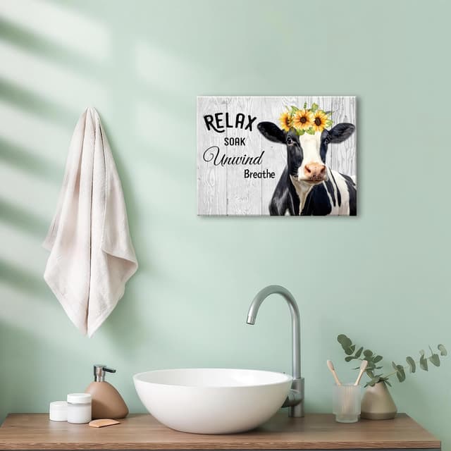 Detalle 2 de Funny Cow Bathroom Wall Art (Relax Soak Unwind Breathe) 30 x 40 cm rustic farmhouse cow print