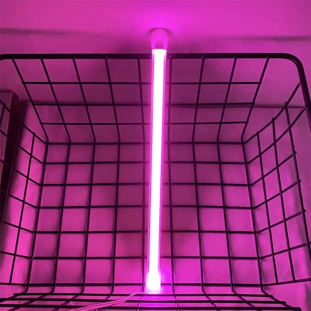 Detalle de DWOOKE LED Pink Neon Letters I lighted