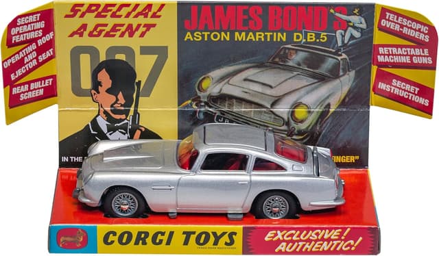 Thumbnail 1 de Corgi RT26101S James Bond Aston Martin DB5 diecast car