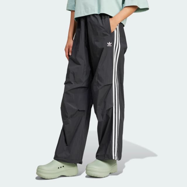 Imagen de Adidas Pantalón Woven Parachute 3 bandas en OfertitasTOP