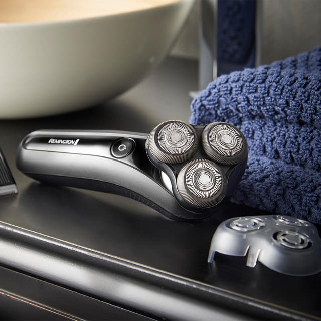 Detalle 2 de Remington XR1755 rotary shaver with 360° PivotBall