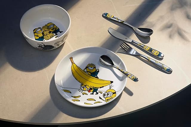 Detalle de WMF Minions - Vajilla infantil de acero inoxidable 6 pzs