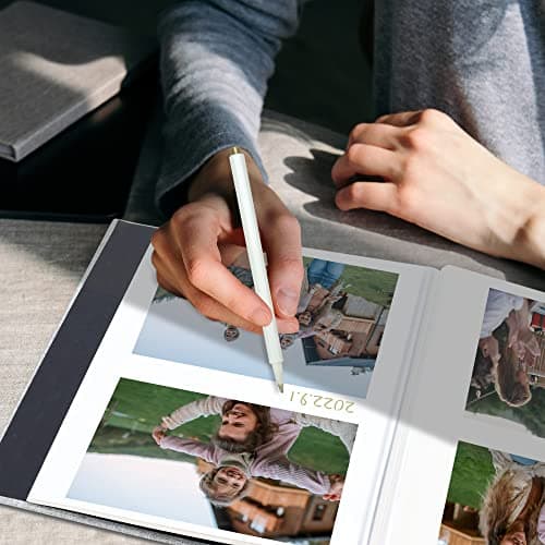 Detalle de Vienrose álbum de fotos autoadhesivo 28x27 cm con funda de lino y bolígrafo metálico