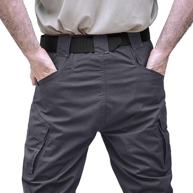 Detalle de TACVASEN cotton-blend men’s outdoor hiking trousers with multi-pockets