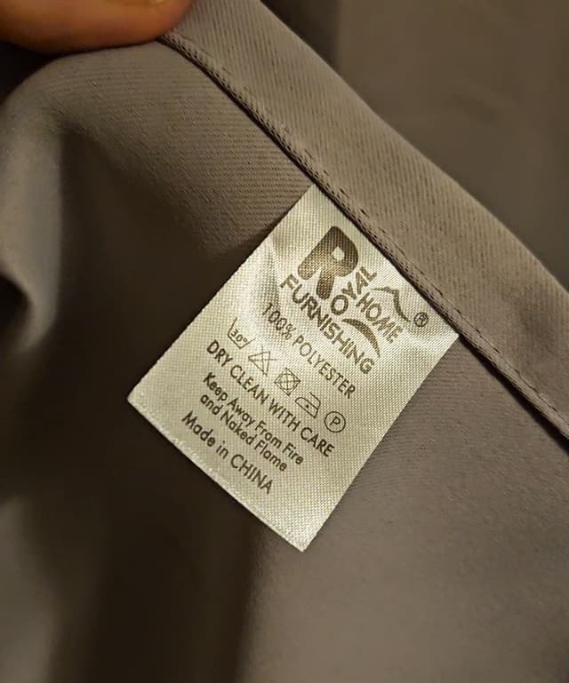 Detalle de Thermal blackout ring top curtains 66 x 90in