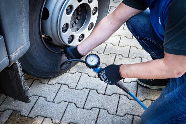 Thumbnail 2 de BGS 55410 Reifenfüllpistole 0-10 bar