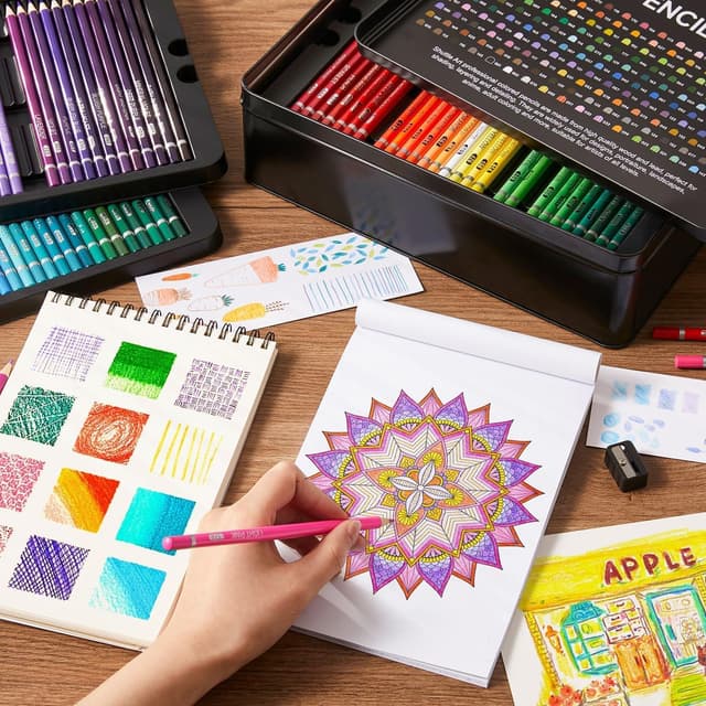 Detalle 2 de Shuttle Art 180 Colouring Pencils (Soft Core) set with 4 sharpeners