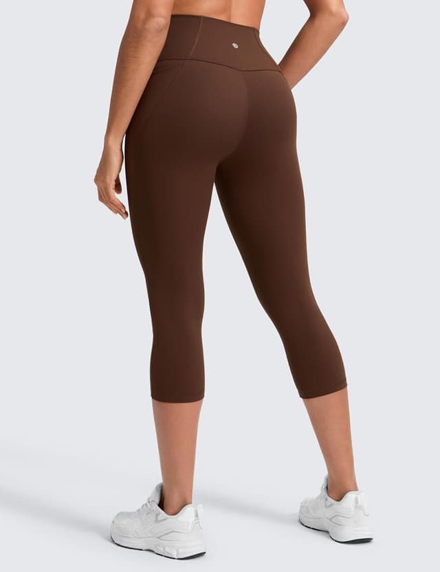 Detalle 2 de CRZ YOGA Women’s Butterluxe Workout Capri Leggings (21 inches) with Pockets