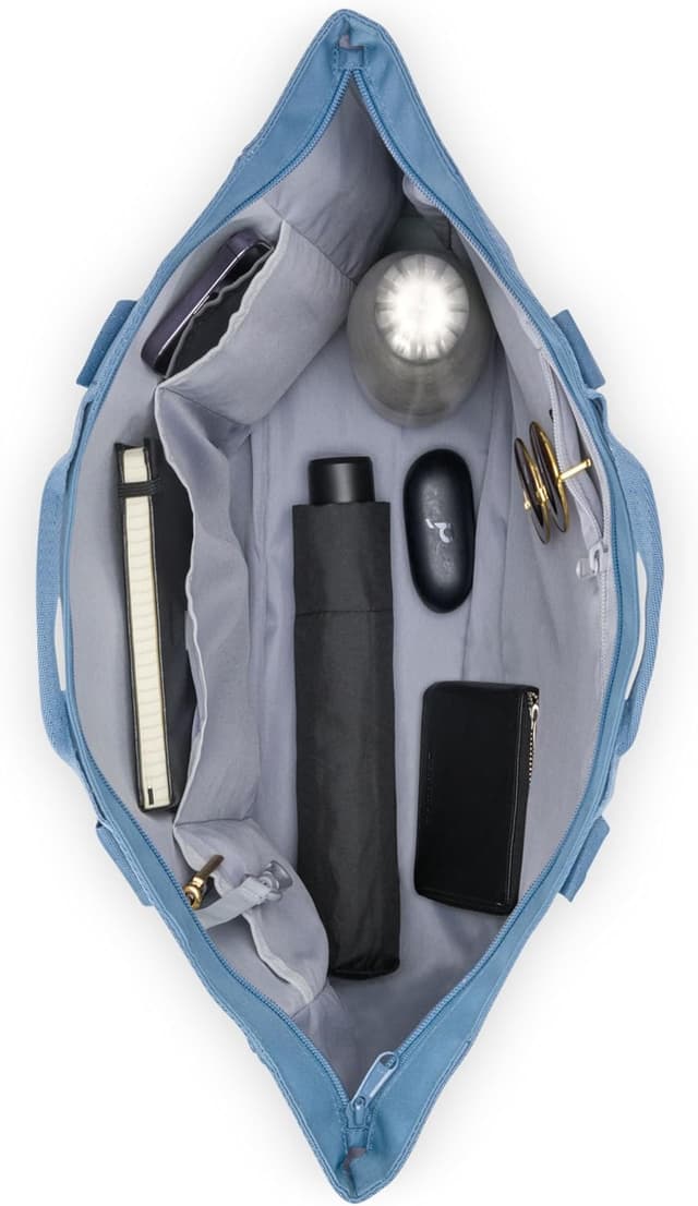 Detalle de LARKSON Smilla Strandtasche: Badetasche/Shopper aus recyceltem PET mit Reißverschluss