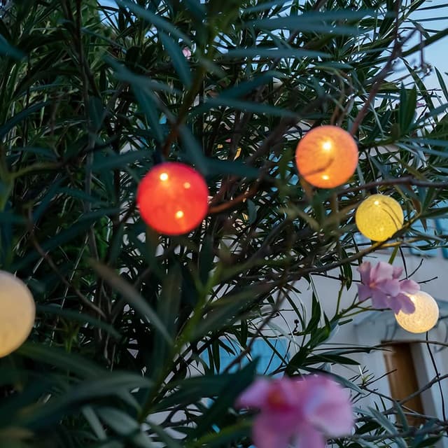 Detalle de GuirLED Außengirlande mit 16 LED-Lichtkugeln, Solar & wasserdicht IP55, 6 m