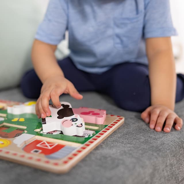 Detalle de Melissa & Doug Puzzle Aimaux de la Ferme en bois (8 grosses pièces) pour enfants dès 2 ans et +