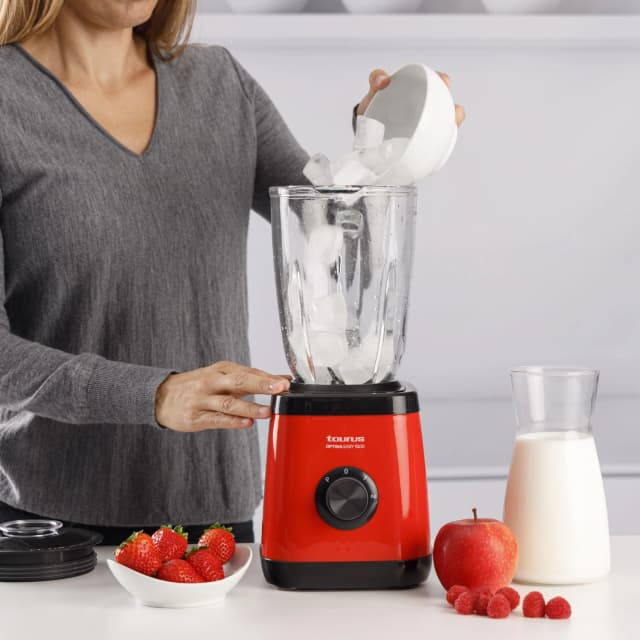 Detalle de Taurus Optima Easy 1500 — batidora de vaso roja 🥤