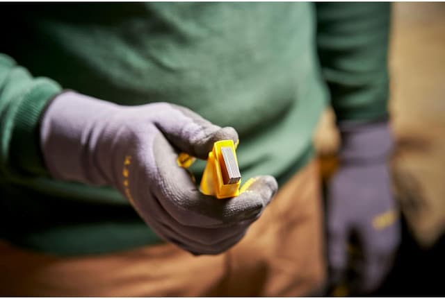 Thumbnail 6 de STANLEY confezione da 10 lame a spezzare da 25 mm (in astuccio)