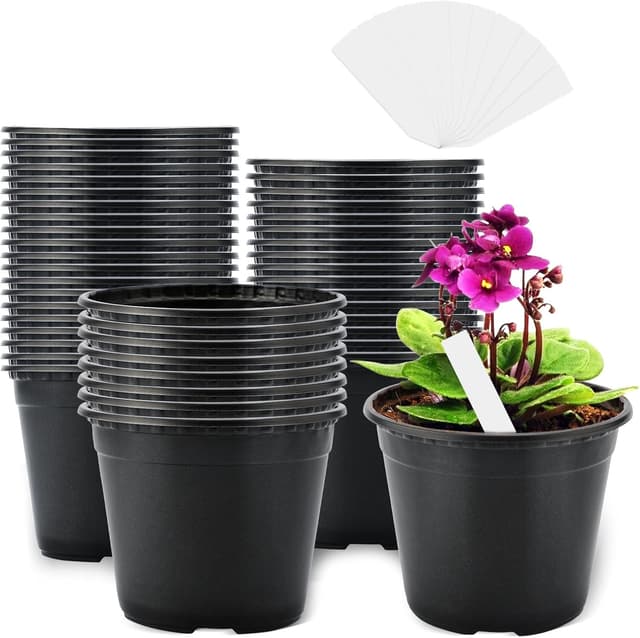 Detalle de KINGLAKE 50 black 10cm plastic plant pots + 100 white plant labels set for seedlings and cuttings