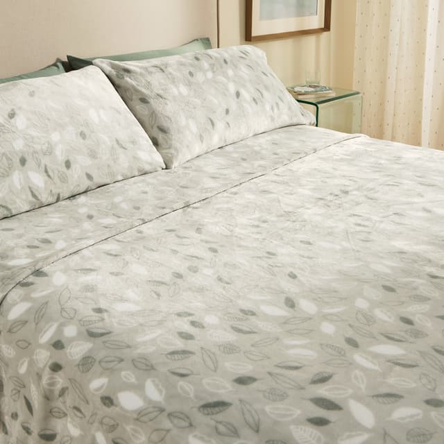 Detalle de Basics El Corte Inglés Riley 100% poliéster