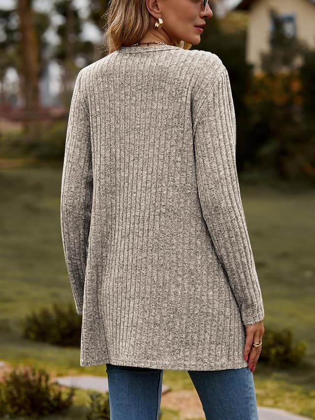 Detalle de MYCOLORBLUE Damen-Strickjacke „Alte Zeiten“ – gerippter Cardigan mit Knopfleiste und Taschen