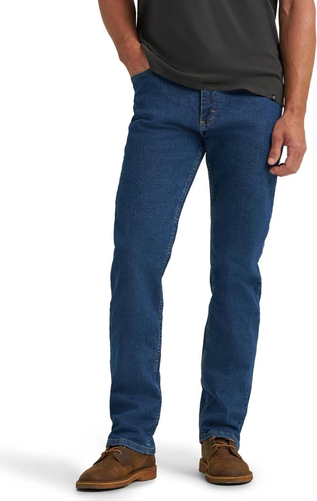 Detalle de Wrangler Authentics Big & Tall Classic Comfort-Waist Jeans for men