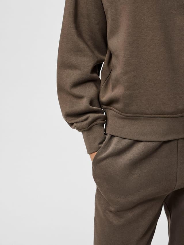 Detalle de PIECES Sweatshirt PCCHILLI: felpa oversize girocollo in cotone e poliestere riciclato