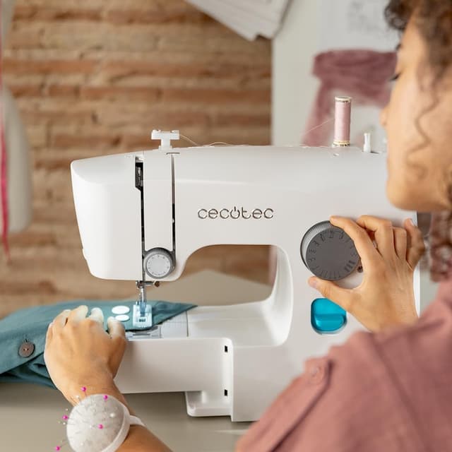 Thumbnail 6 de Cecotec BelleCouture 1500 🧵 Máquina de Coser Compacta y Portátil