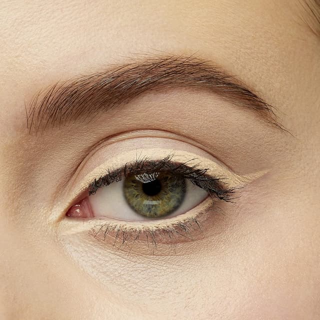 Thumbnail 4 de Bourjois Twist'matic Kajal Beige Des Sables 🖤