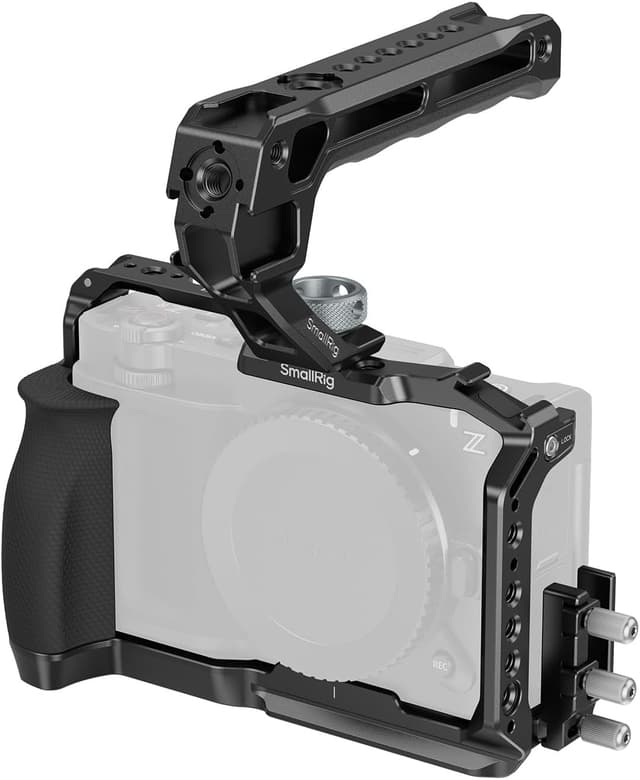 Detalle de SmallRig Kit Cage pour Nikon ZR 5647 : cage complète avec grip silicone, poignée supérieure ARRI et plaque Arca