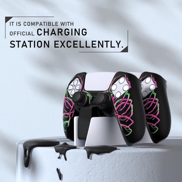 Detalle 2 de playvital Pure Series Anti-Slip Silicone Cover Skin for PS5 Controller (Thumb Grip Caps) – Carving Skull Pink & Green