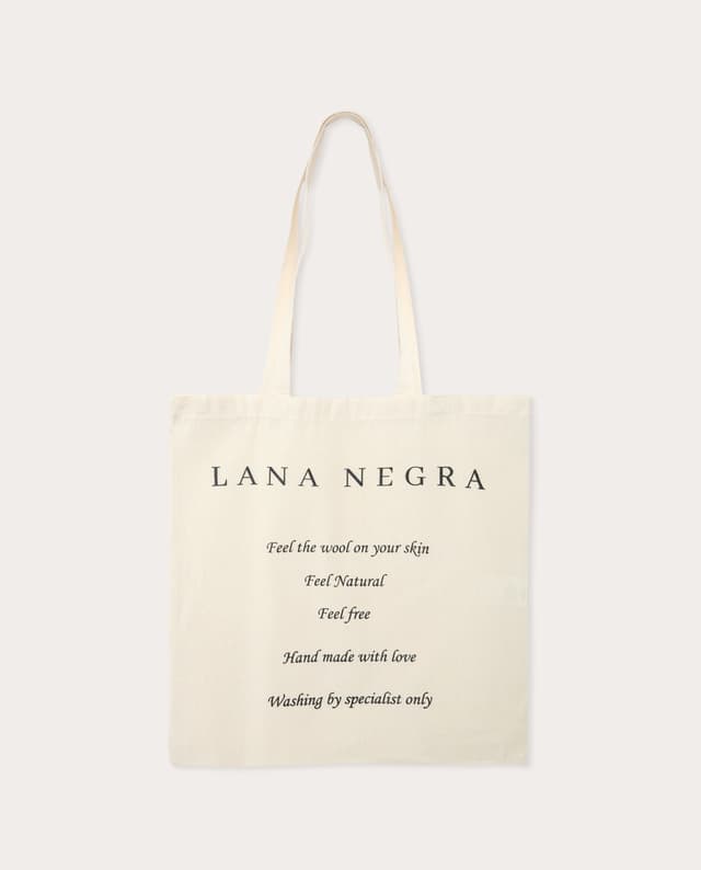 Thumbnail 3 de Lana Negra Chal de lana 100%