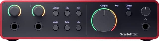Detalle de Focusrite Scarlett4-Studio – 4‑Eingänge Audio-Interface für gleichzeitige Aufnahmen