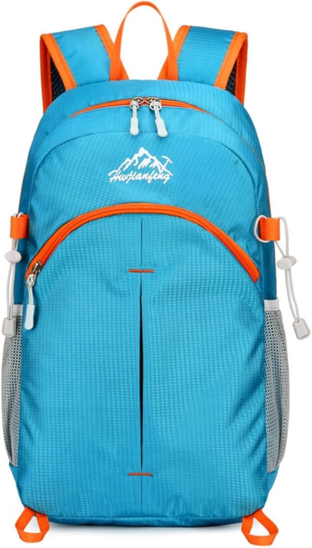 Detalle de ROSSRORE Foldable Backpack 20L Waterproof Lightweight Daypack (folds into pocket) — for hiking, travel & cycling