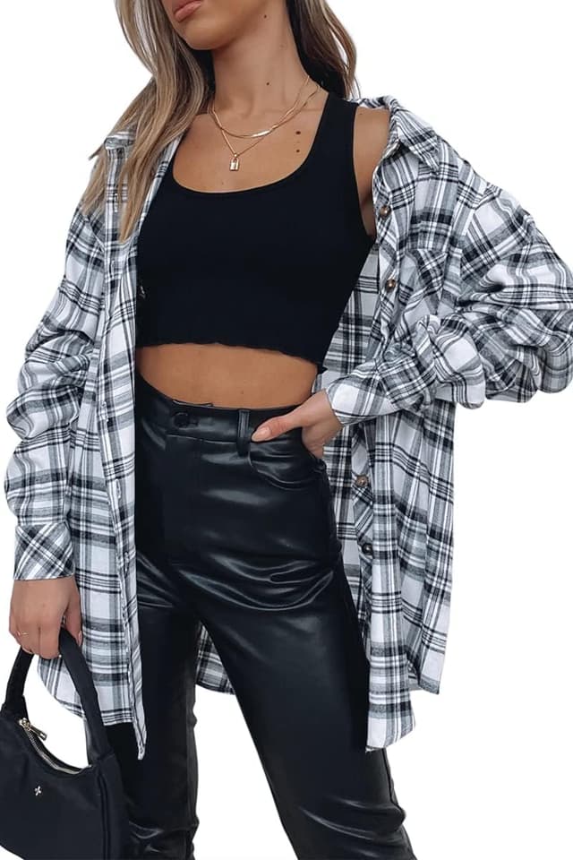 Detalle de CHYRII Women’s Plaid Flannel Button-Down Shacket (Long Sleeve) with Pockets