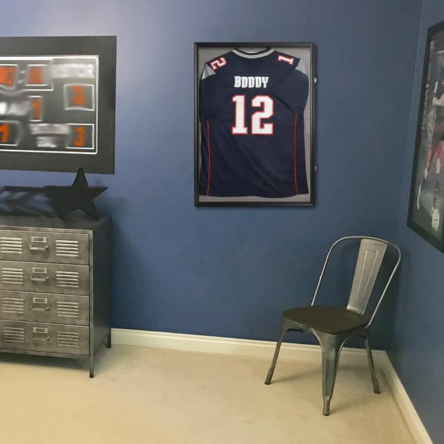 Detalle de IHEIPYE Large Lockable Jersey Frame Display Case with UV-Protection Acrylic Panel (Linen Black)