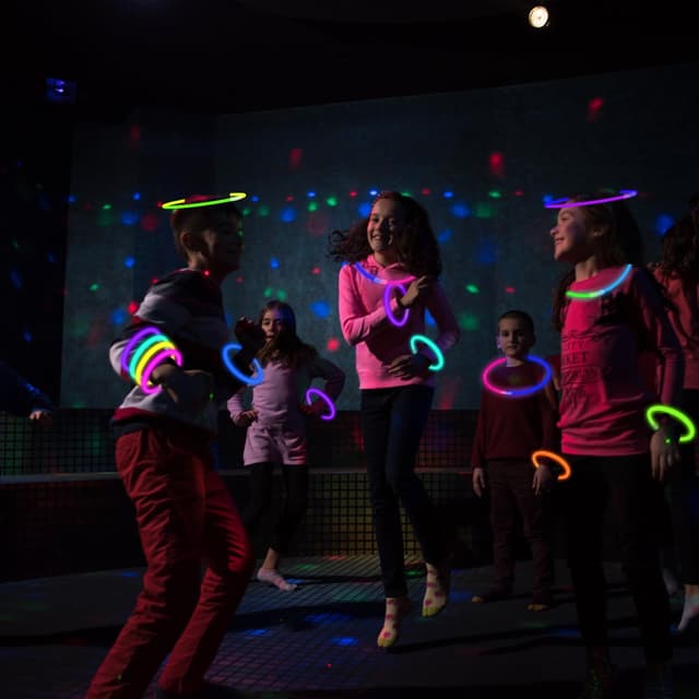 Thumbnail 5 de NYE Glow Sticks Party Pack 8" glow sticks 🎉