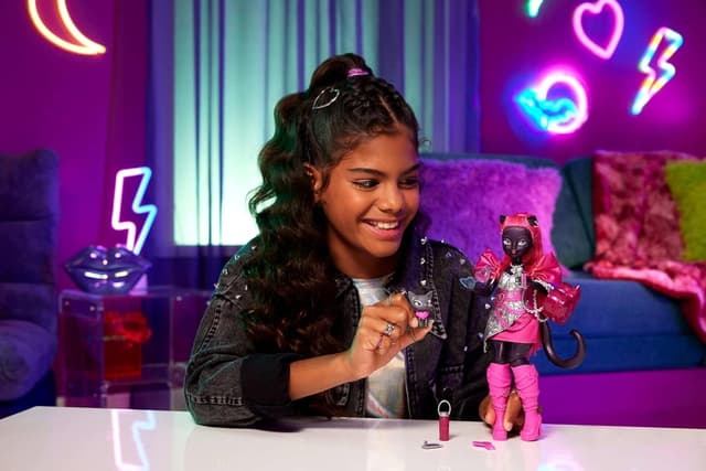 Detalle de Catty Noir Monster High doll HXH76