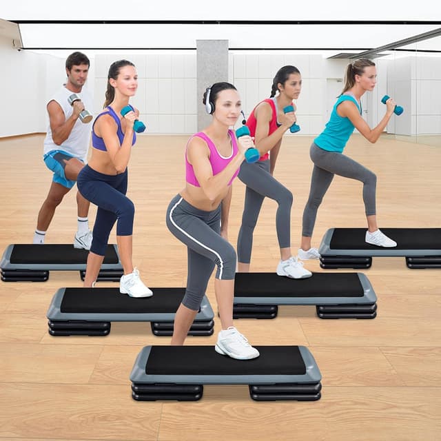 Detalle 2 de Yaheetech 3-Level Adjustable Aerobic Exercise Step Platform (11cm/16cm/21cm) – Grey