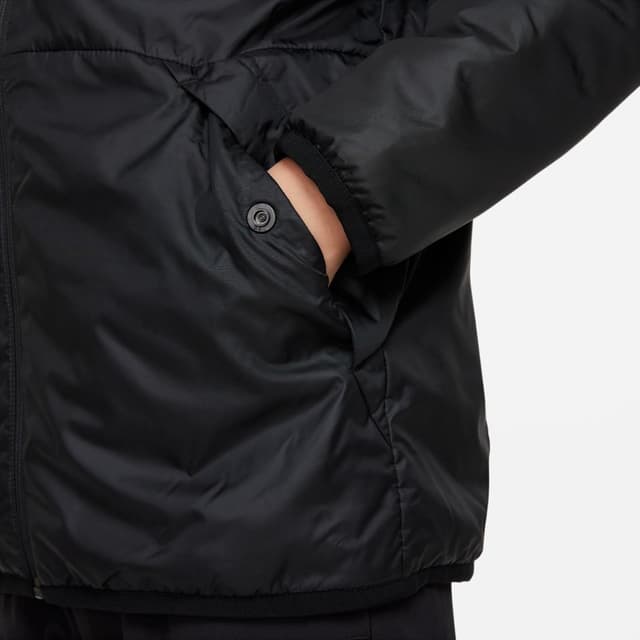 Detalle de Nike boys’ Y Nk Thrm Rpl Park20 Case rain jacket (with front zip)