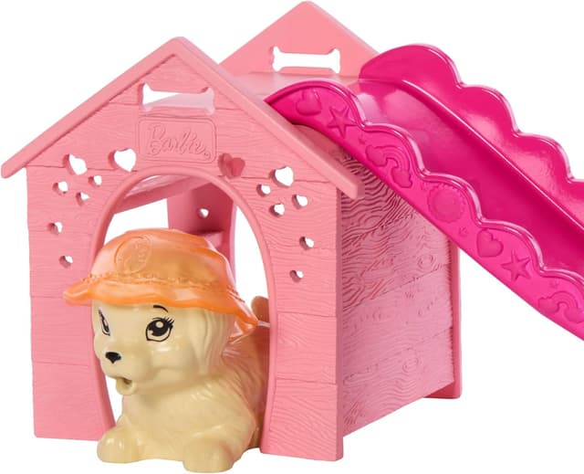 Detalle de Barbie Piscina dei Cuccioli (JBF35) set con effetto cambia colore, scivolo e bambola inclusa