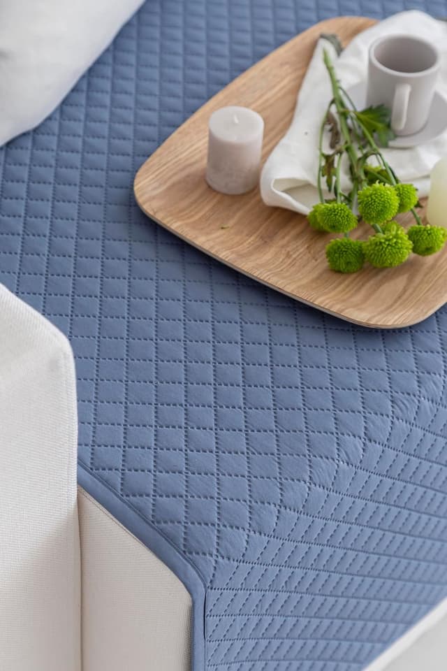 Detalle de Housse de canapé matelassée à losanges Todocama (bleu-gris) pour canapé 2 places