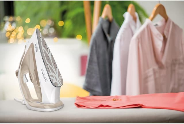 Thumbnail 6 de Tefal Easygliss Eco Dampfbügeleisen FV5780