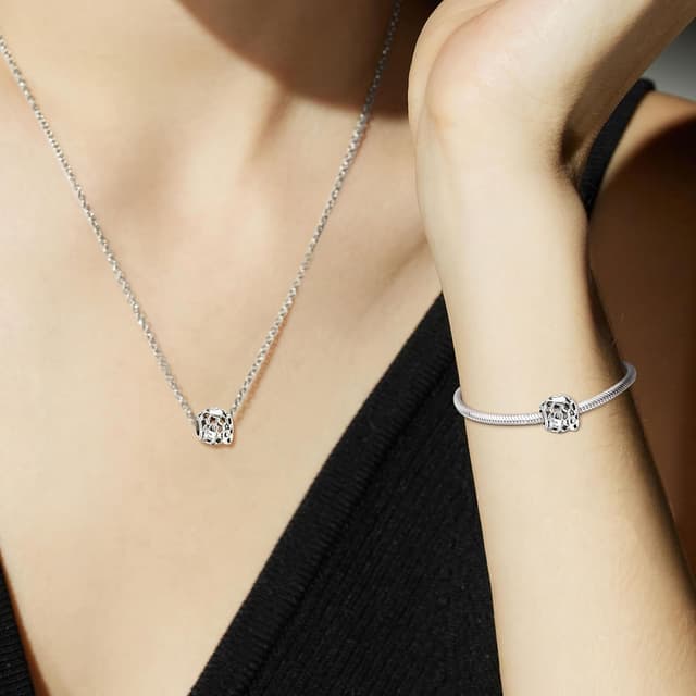 Detalle 2 de Ruaidhra 925 Sterling Silber Charms Anhänger mit Gravuren „Locked in your heart“, „True love“ & „Love you“