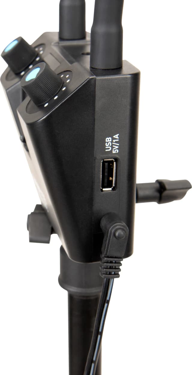 Detalle de Nanlite Mira 26B Beauty Light + Stativ – Studiolampe für weiches Licht in Vlogs & Selfies