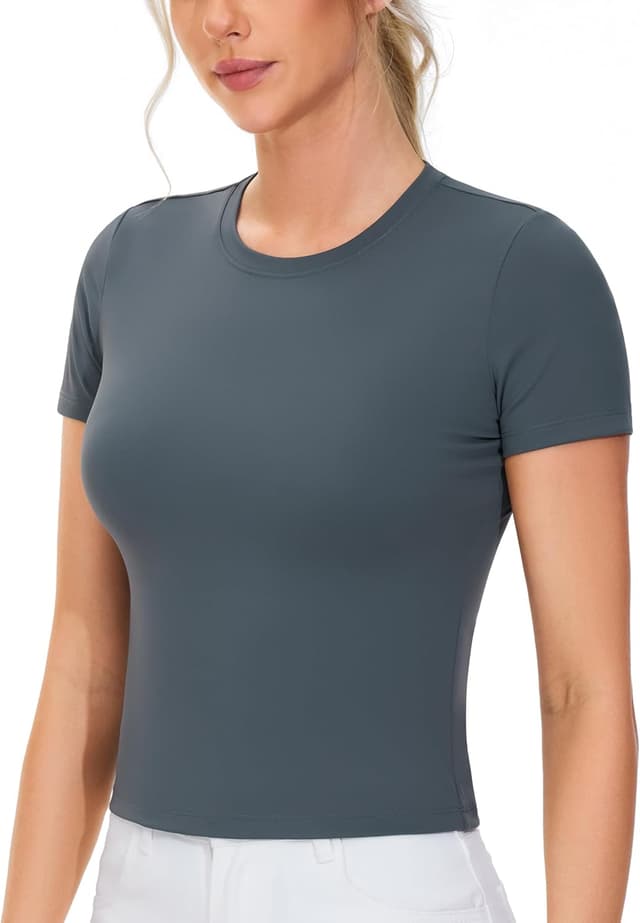 Detalle 2 de THE GYM PEOPLE Haut d’entraînement femme à manches courtes – coupe ajustée respirante pour yoga, course et fitness