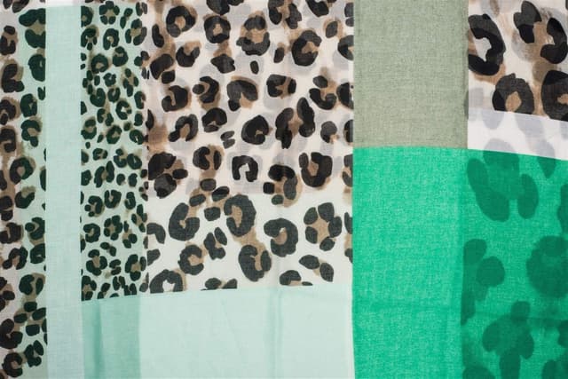 Thumbnail 1 de styleBREAKER Sciarpa ad anello leopardata 90x85 cm