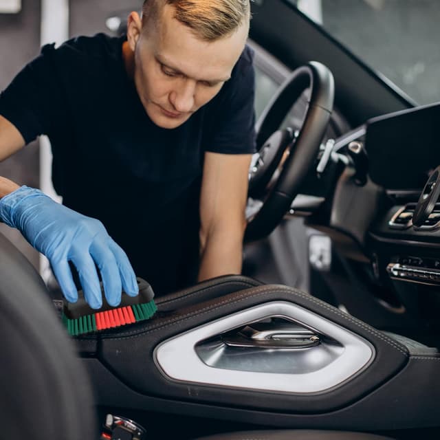 Thumbnail 6 de LionsWay Limpiador Salpicaderos 500 ml