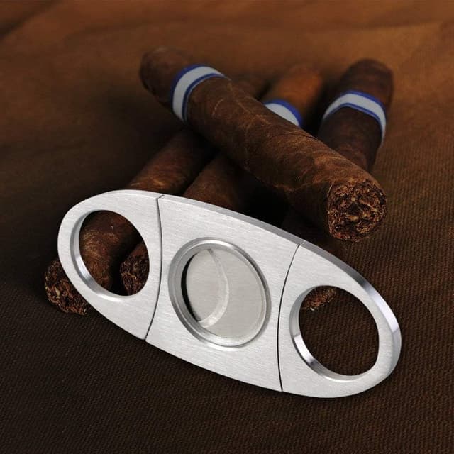 Detalle de Vicloon Cigar Cutter Twin 2R13 Pocket Tool
